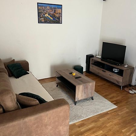 Sad Apartman Ni Esterno foto