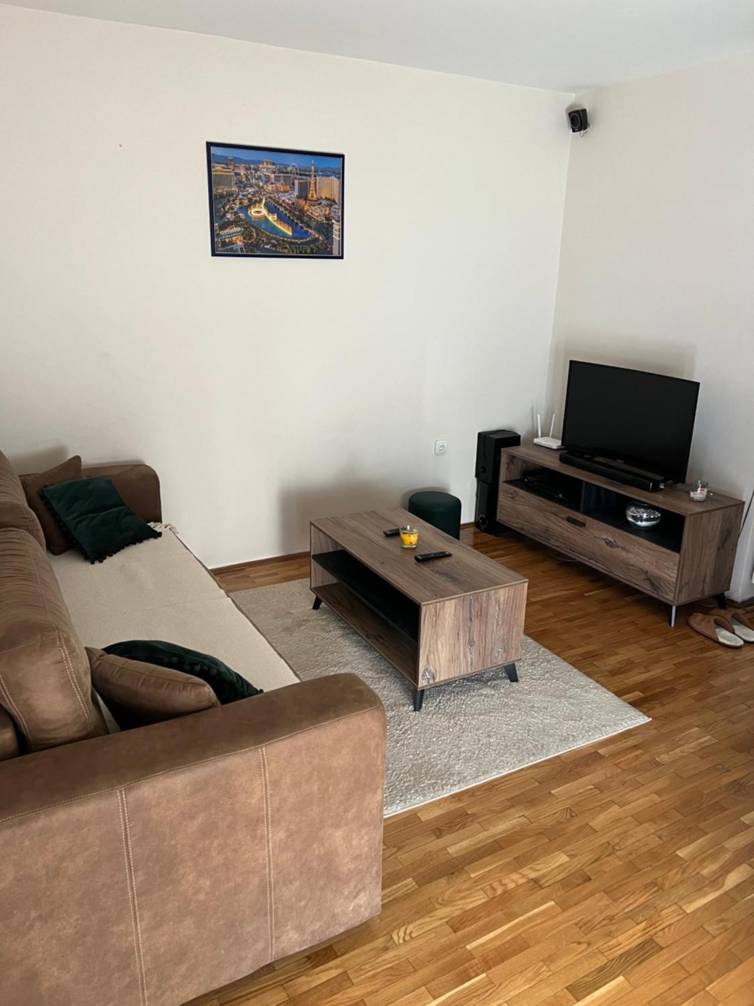 Sad Apartman Ni Esterno foto