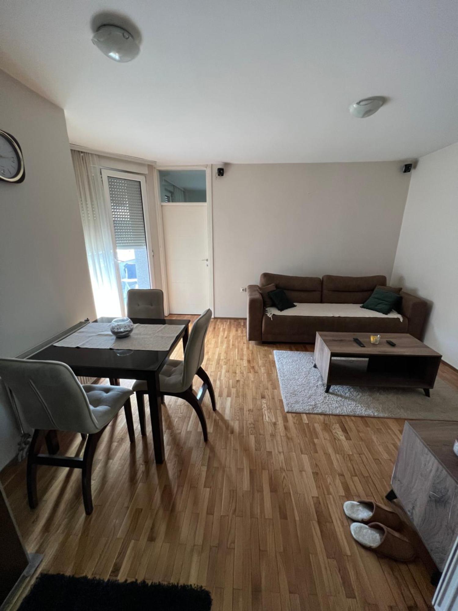 Sad Apartman Ni Esterno foto